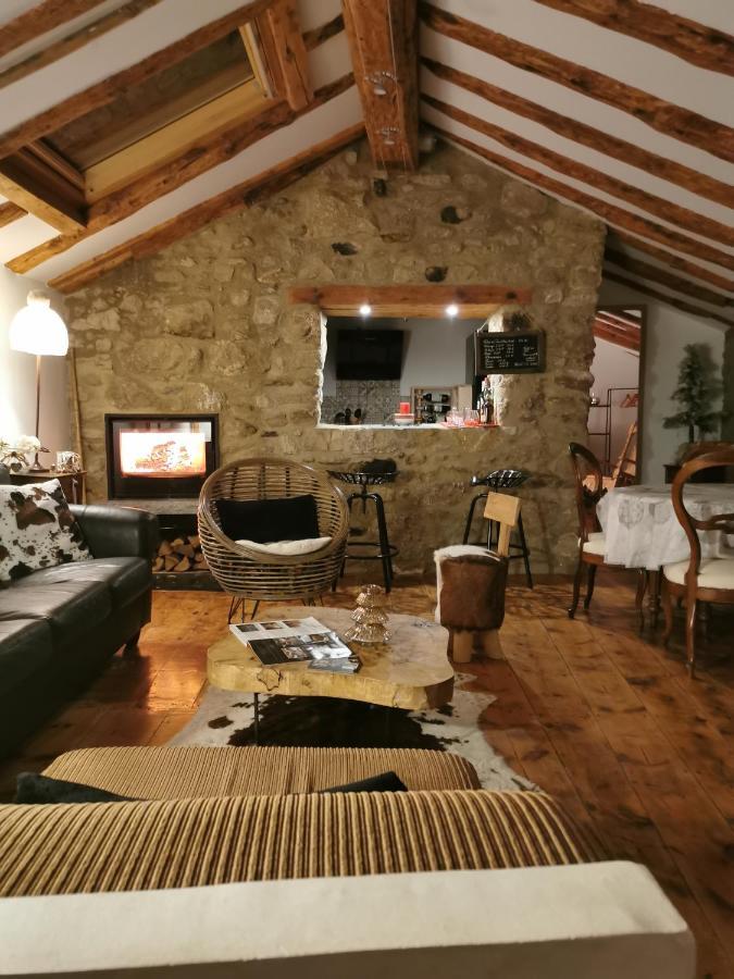 Готель La Petite Chapelle Font-Romeu-Odeillo-Via Екстер'єр фото